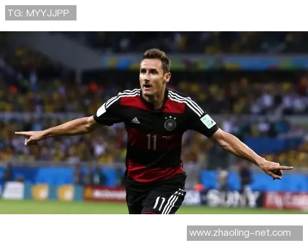 天下足球巅峰对决德国队与意大利队的经典较量回顾与展望